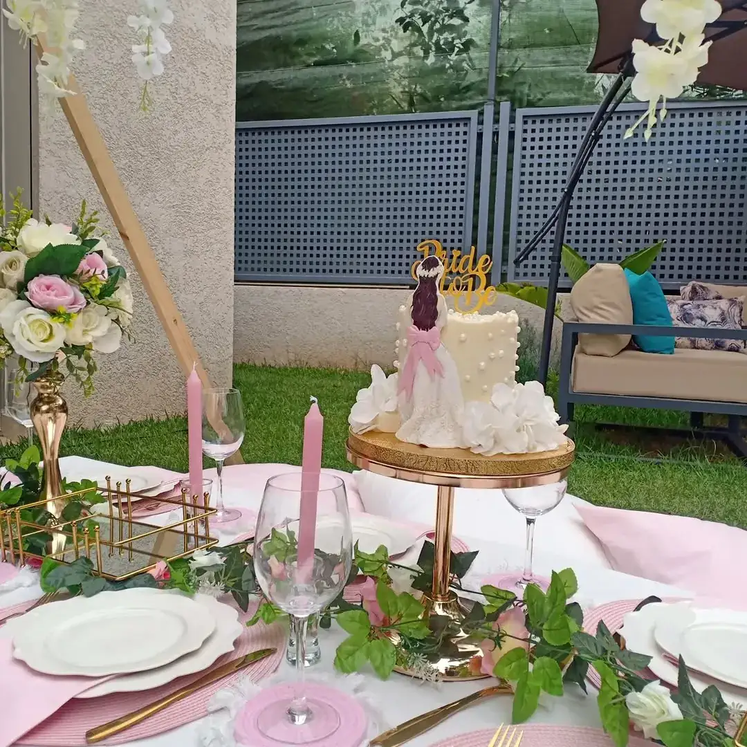 Table de réception luxueuse